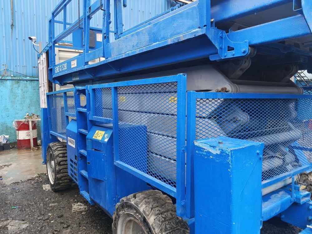 Genie GS5390 Hydraulic Scissor Lift