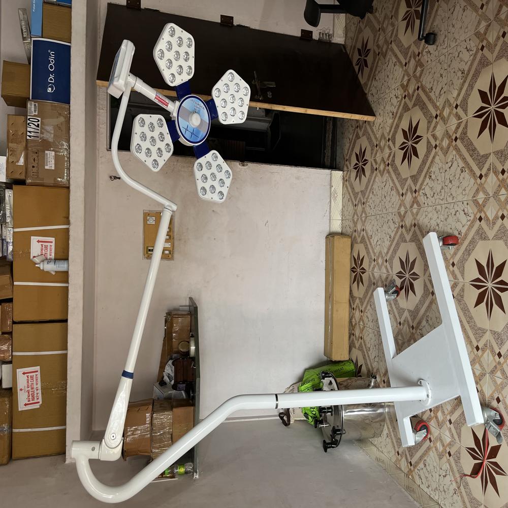 Mobile Ot Light - Lighting Type: Led