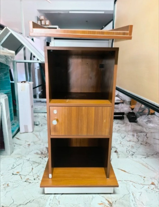 Display wooden Podium