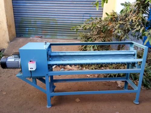 Coconut Tail Removing Machine - Color: Blue