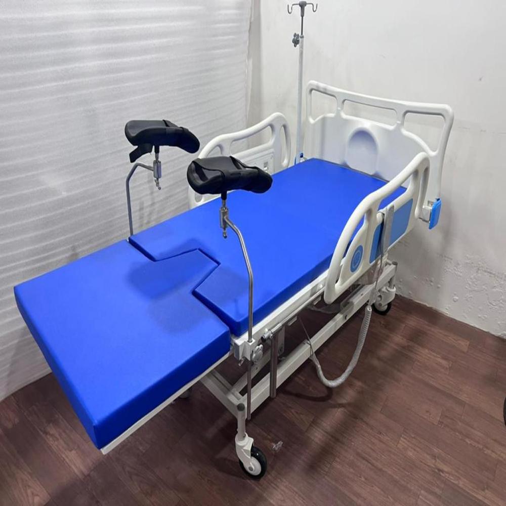 Delivery And Labour Table - Color: Black