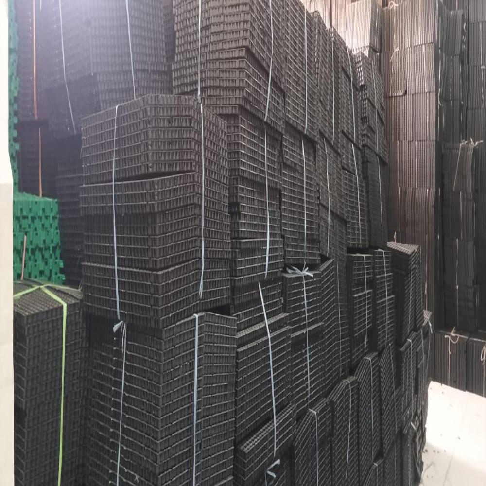 Drain Cell - Application: Roof Gardens