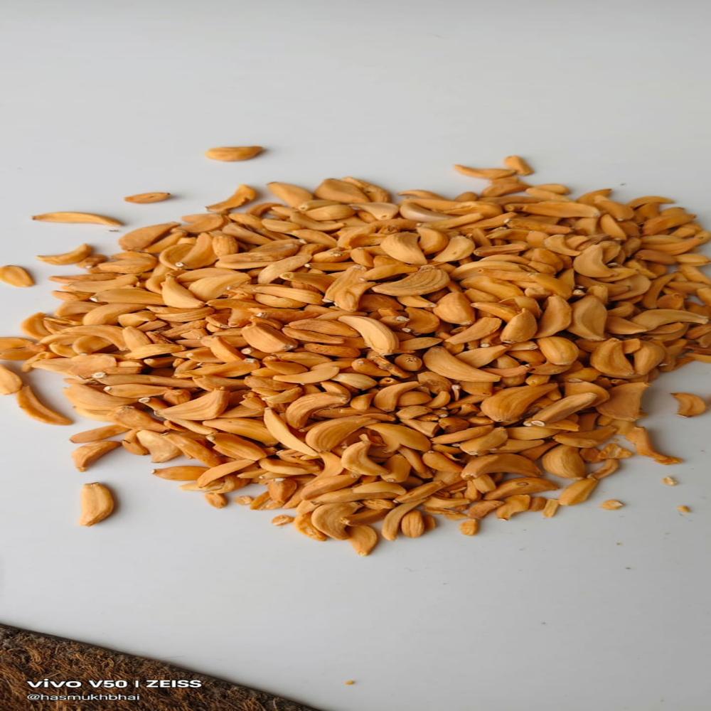Dehydrated Garlic Flakes - Dehydration Method: Mechanical Hot Air Drying