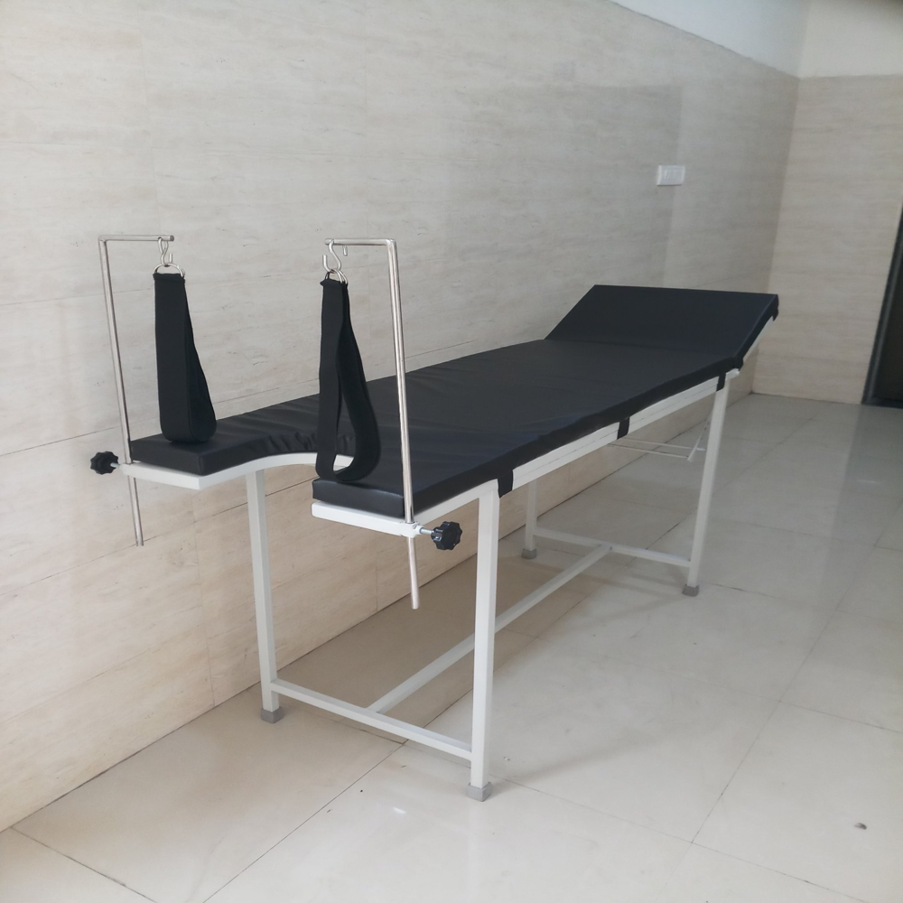 Gynec Examination Table - Dimension (L*w*h): 1830x 610x 825 Millimeter (Mm)