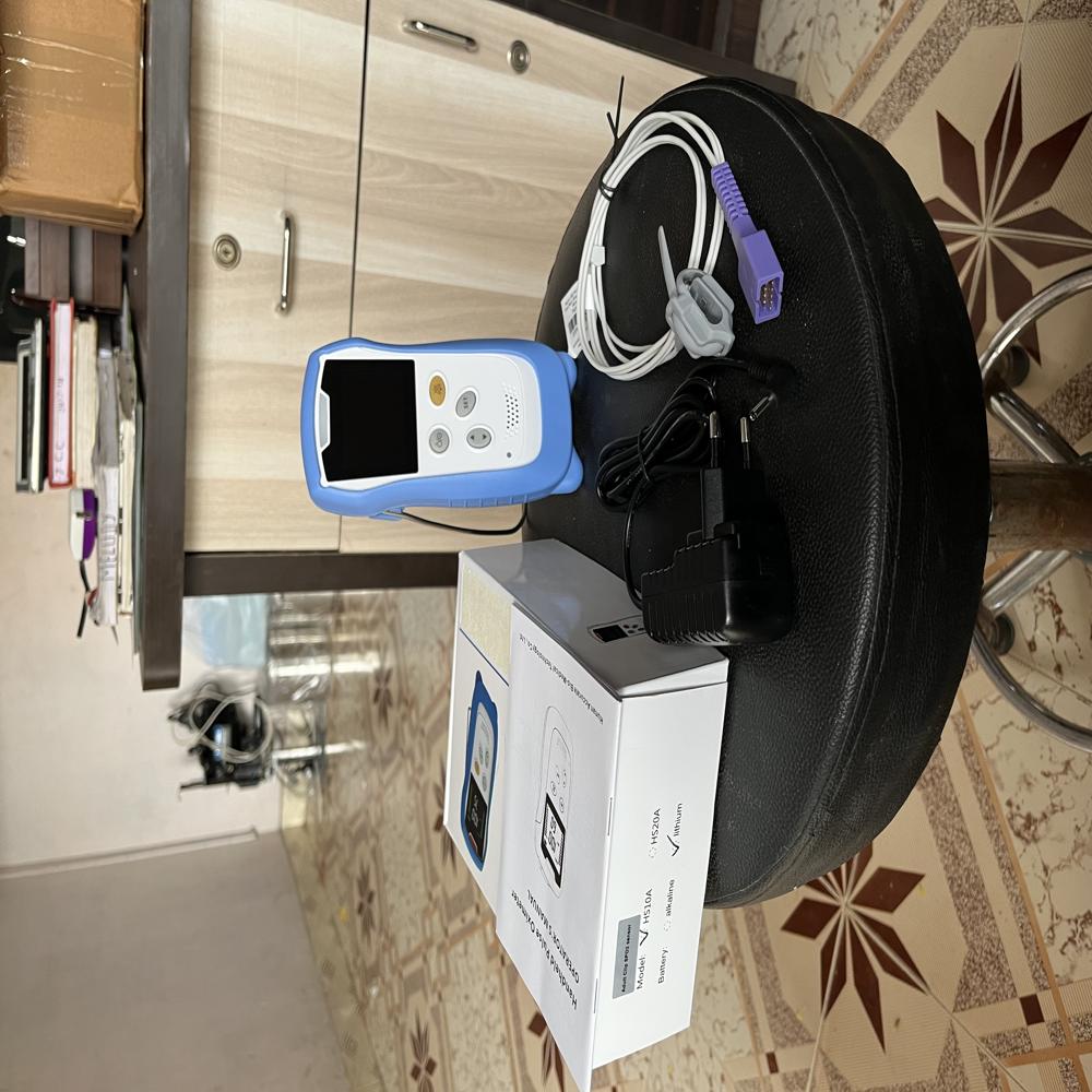 Handheld Pulse Oximeter - Accuracy: +- 1 Bpm Or 2%  %