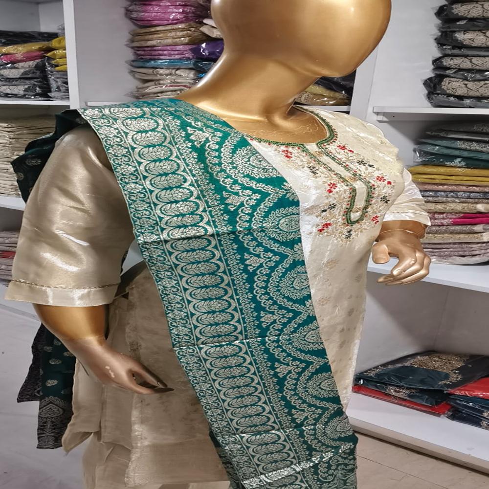 TISSU JAIKAT HAND WORK