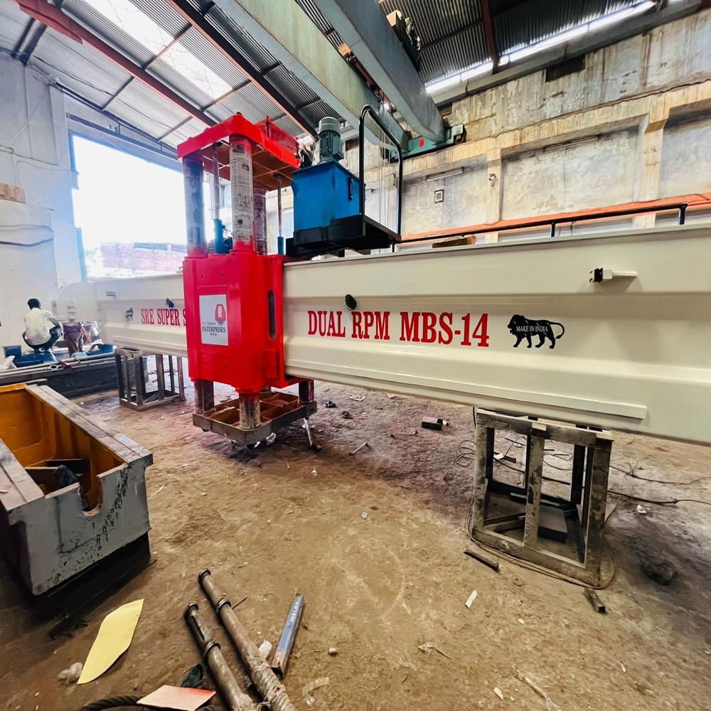 Multi Blade Block Cutter - Steel Construction, Electric Drive Type | Automatic Operation For Industrial Use