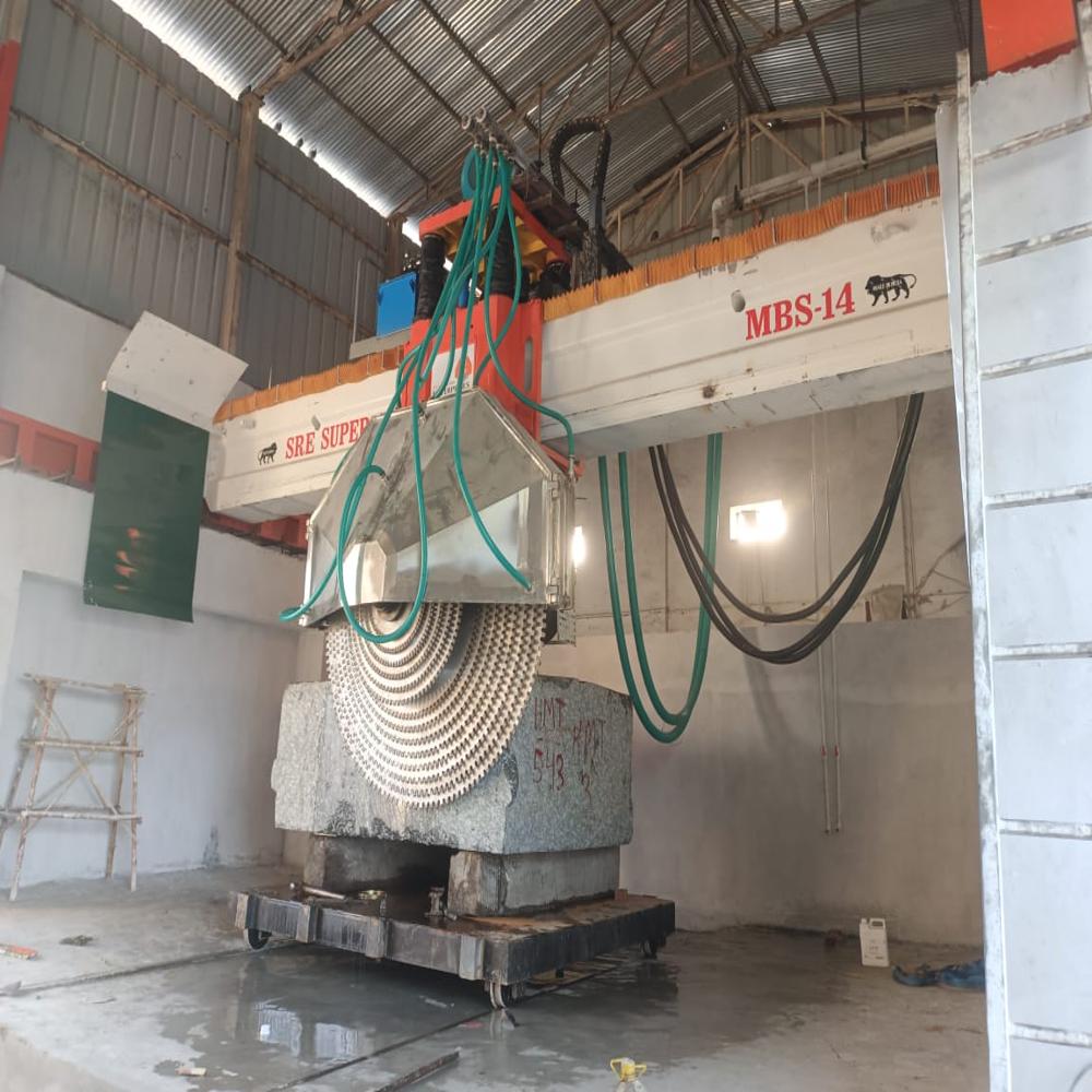 Multi Blade Block Cutter - Steel Construction, Electric Drive Type | Automatic Operation For Industrial Use