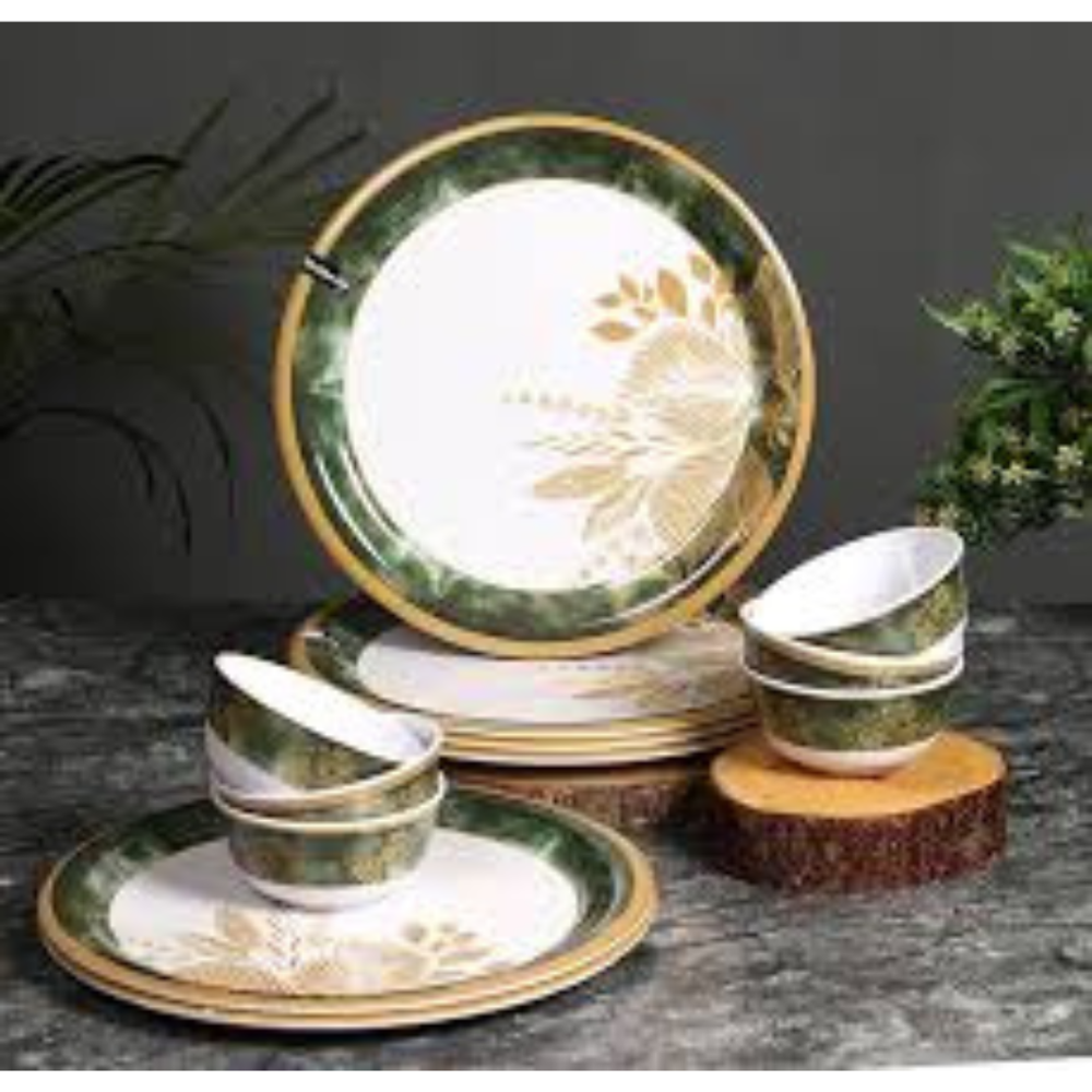 White melamine plate or gold filigree
