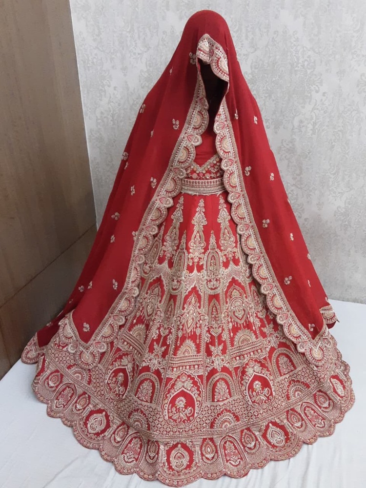 Bridal Lehenga - Bust Size: Up To 44 Inch (Unstitched Blouse) Inch (In)