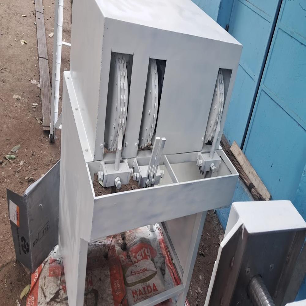 Mariya Coconut Deshelling Machine Single Head