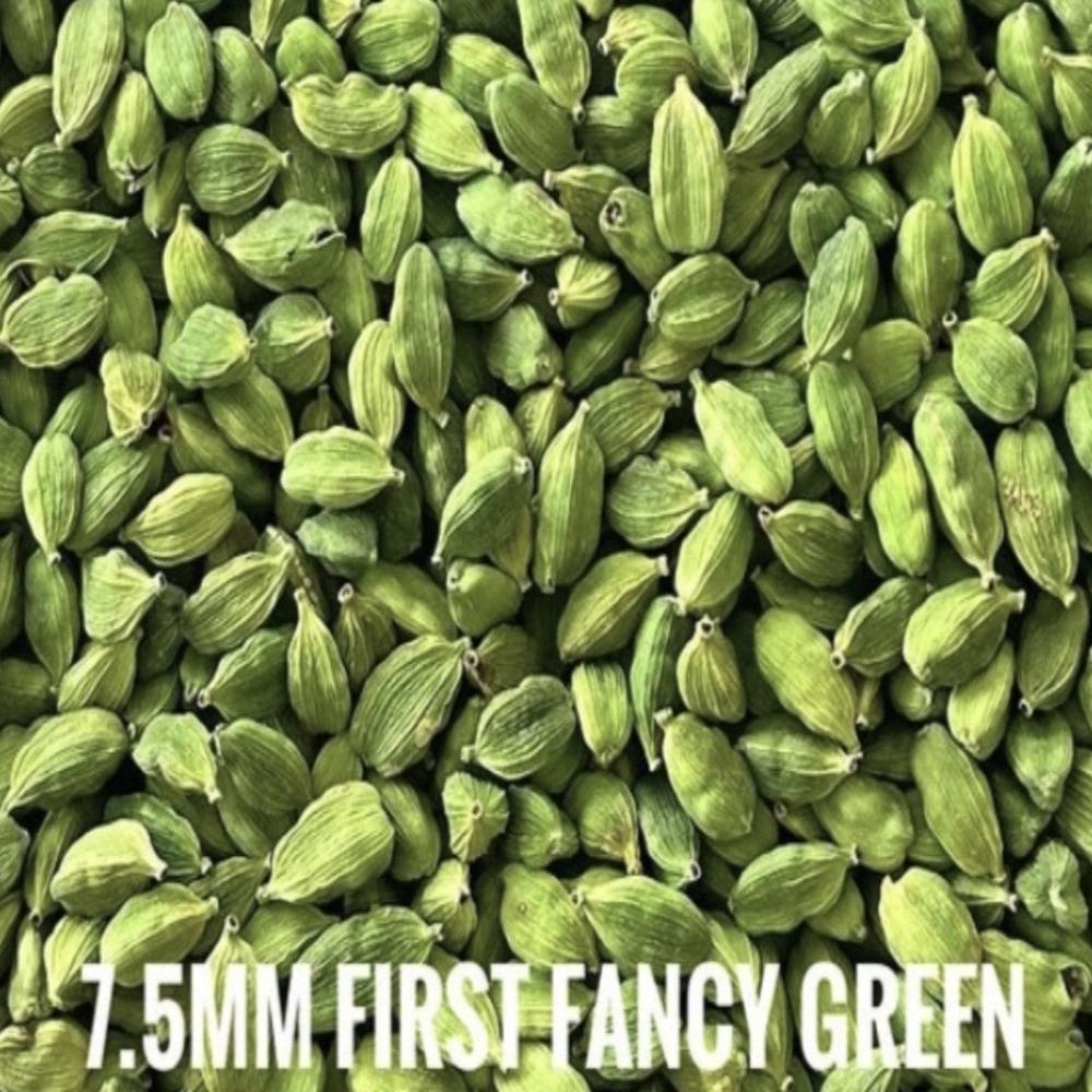 Green Cardamomn - Flavor: Natural