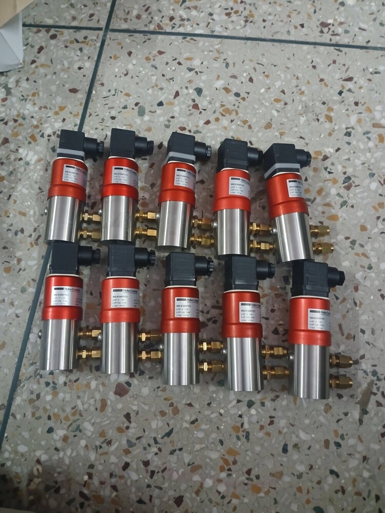 Huba Control - 692.9120071C1 DIFFERENTIAL PRESSURE TRANSMITTER