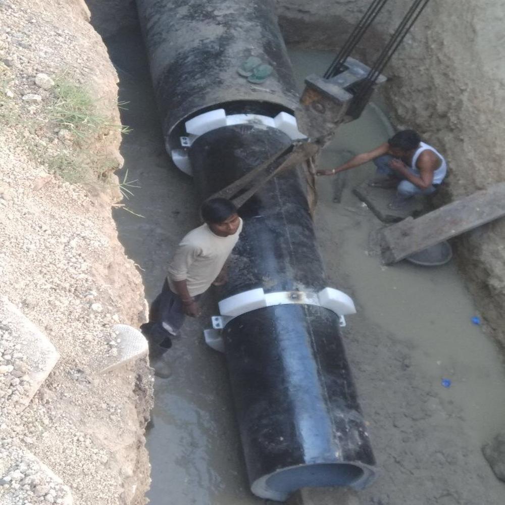 पाइप केसिंग स्पेसर