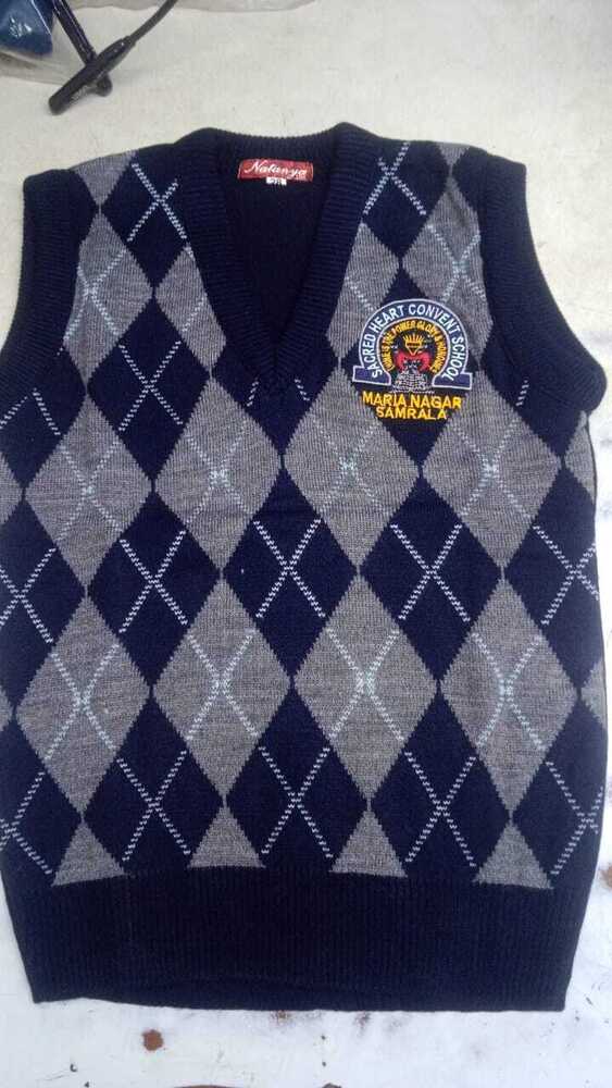 Half Sleeve School Sweaters - Age Group: Adult