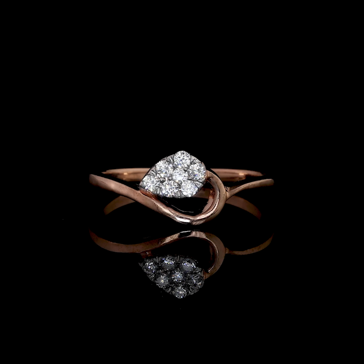 Pear Shape Cluster Diamond Ring With Twist Design In Rose Gold - Diamond Carat Weight: 18 Carat