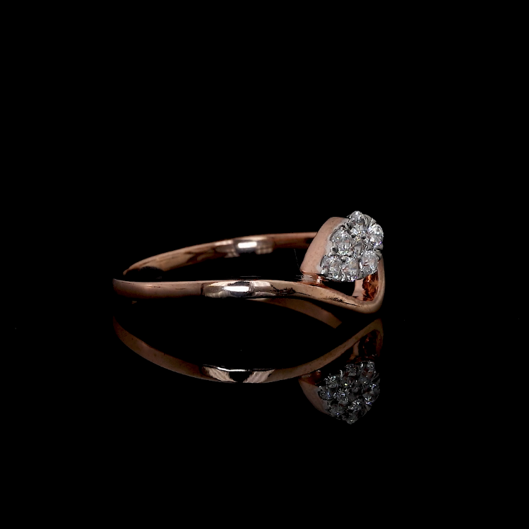 Pear Shape Cluster Diamond Ring with Twist Design in Rose Gold