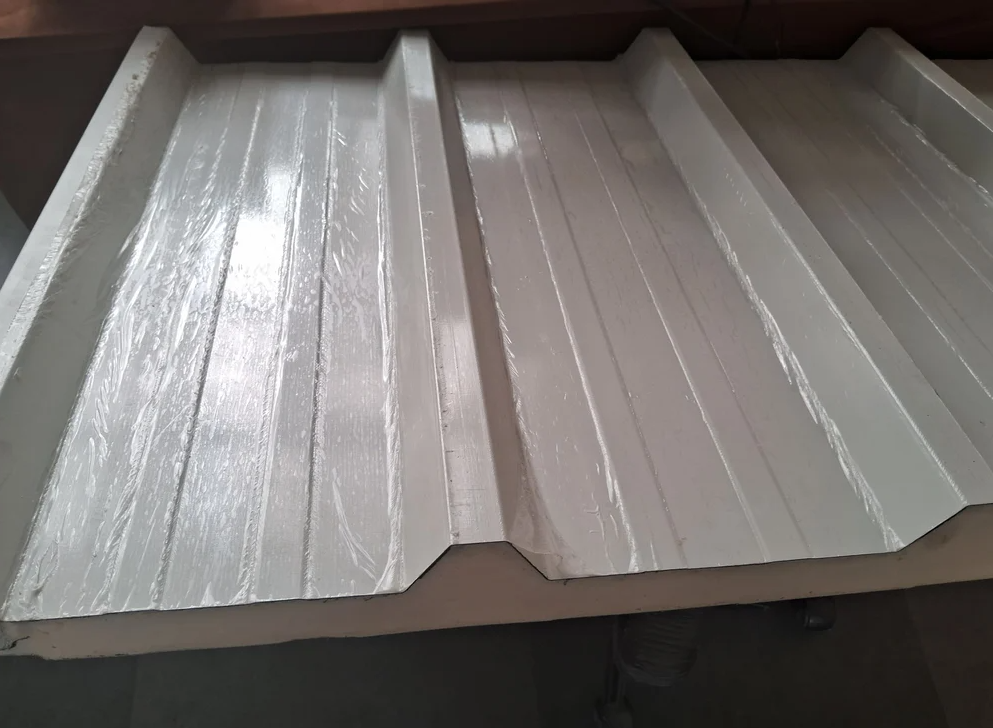 Puf Roofing Sheet - Color: Different Available