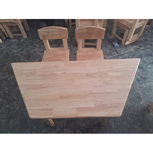 Rubber Wood Table With Chairs