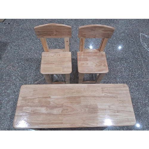 Rubber Wood Table With Chairs