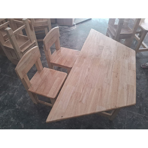 Rubber Wood Table With Chairs