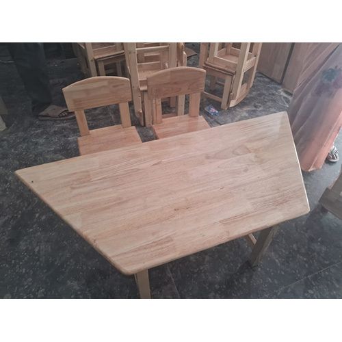 Rubber Wood Table With Chairs