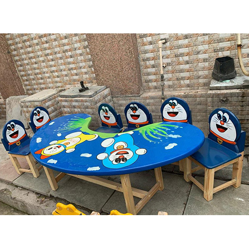 Wooden Moon Table With 6 Chairs