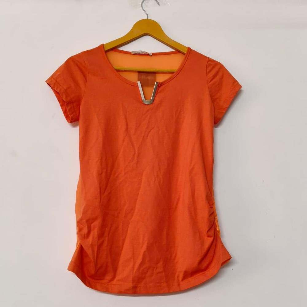 One time used second hand Ladies t-shirt