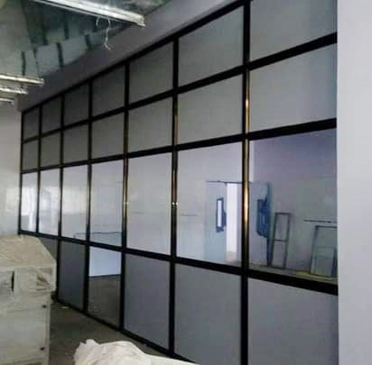StrongView Fixed Panel Aluminium Partition With Door
