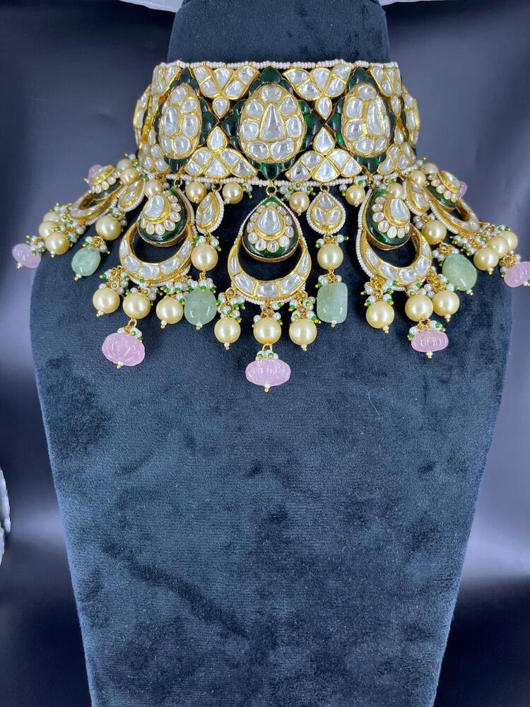 Chaand Tilak Choker Set