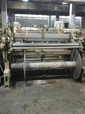 Tsudakoma ZAX-E Airjet machine