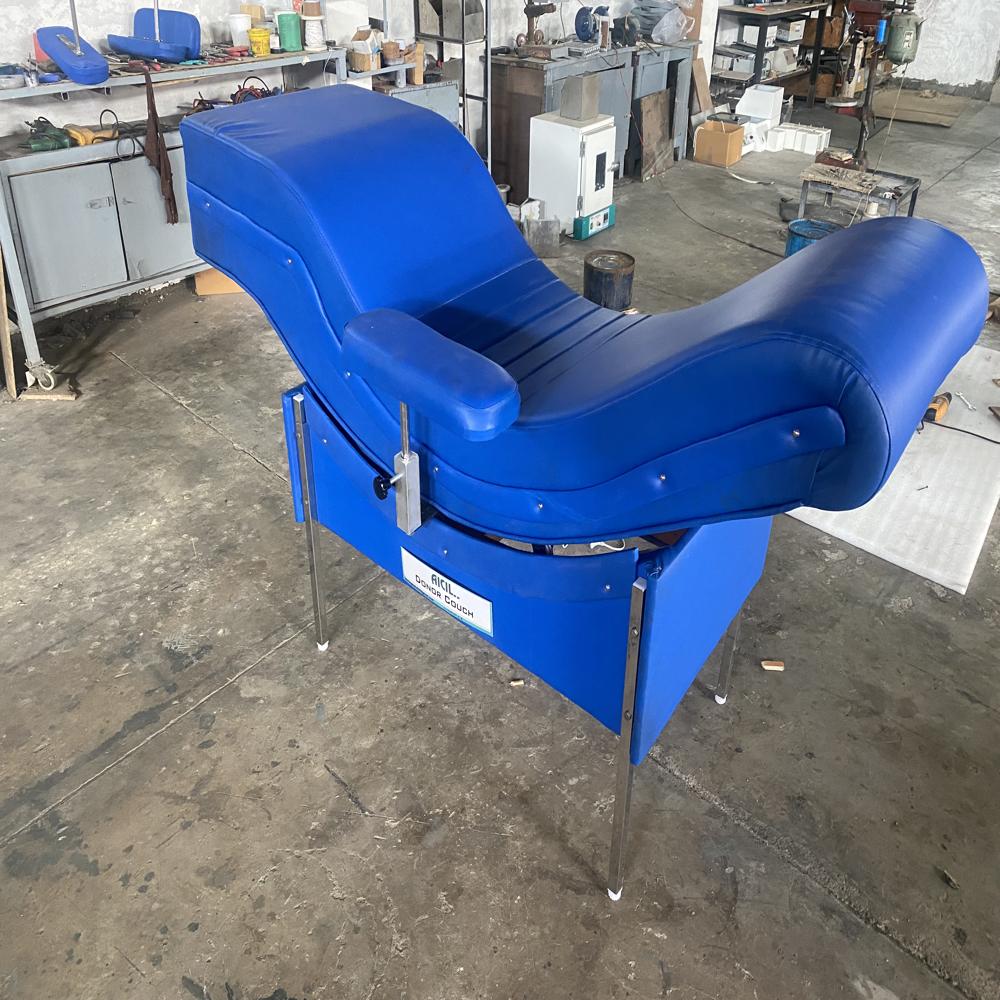 Aicil Blood Donor Couch (Baxter Type) - Color: Blue