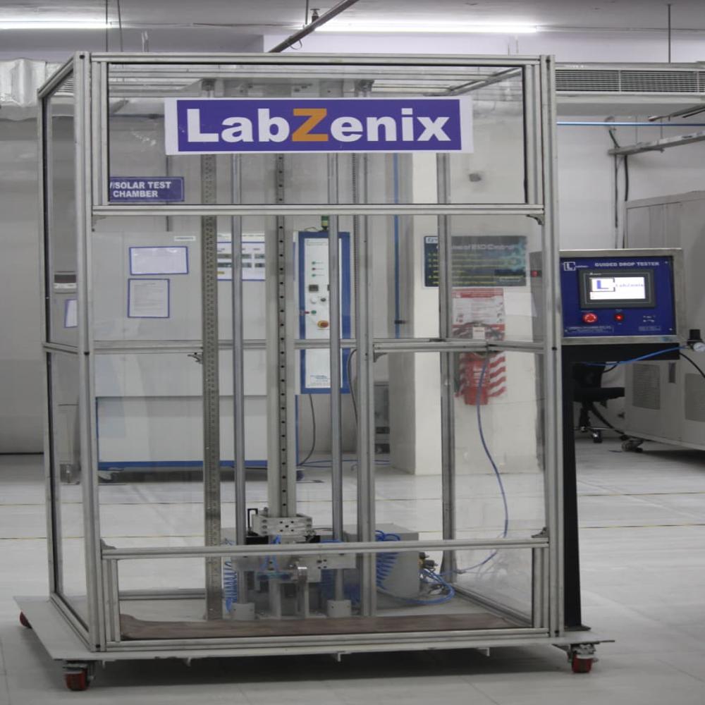 Guided Drop Tester Machine For Electronic Device Testing - Accuracy: 1 Mm