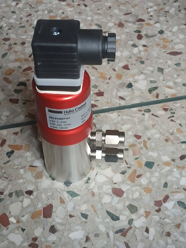 EXPLOSION PROOF PRESSURE TRANSMITTER 692