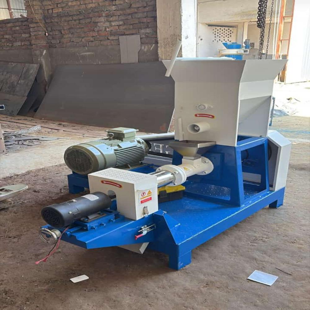 11 KW Floating Fish - Pet Food Making Machine