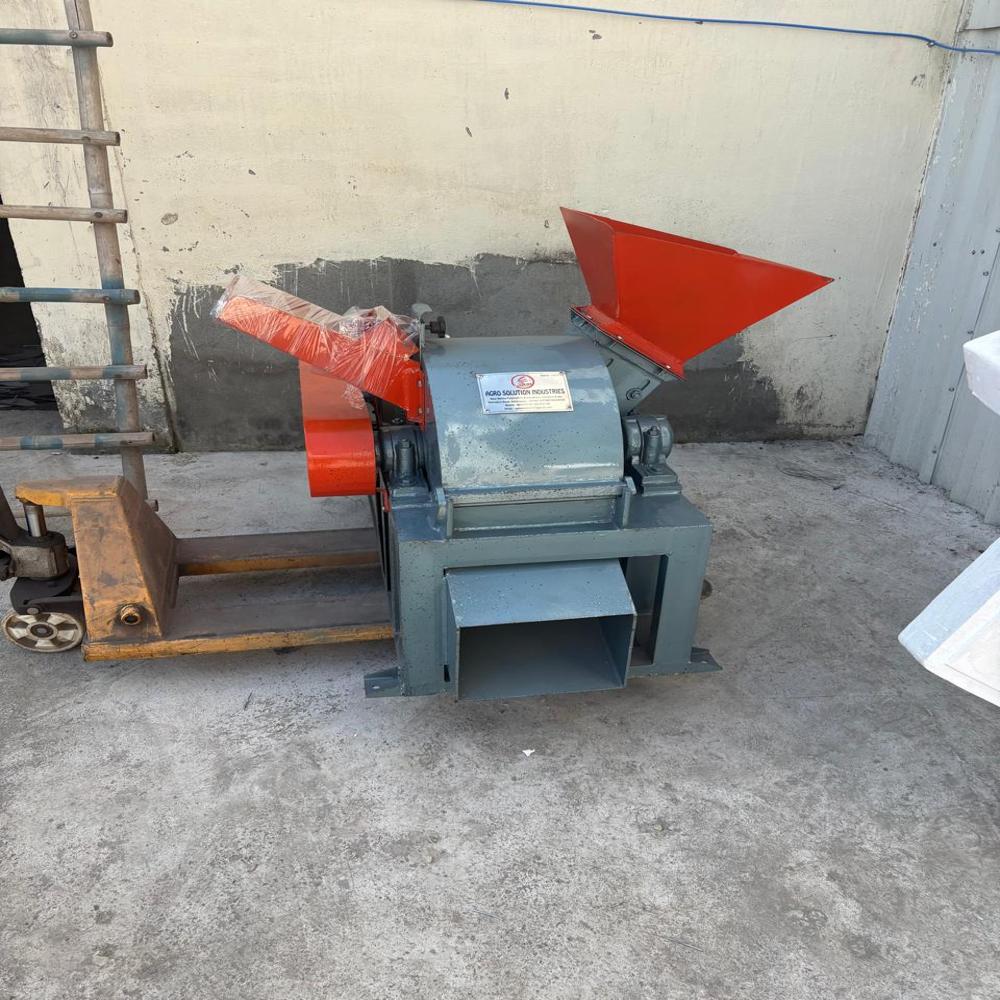 Sawdust Making Machine