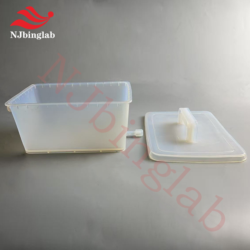 3L PFA Acid Tank with Welded Fittings