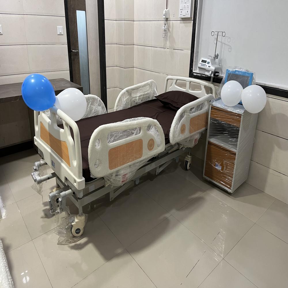 Icu Bed - Color: White