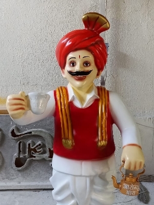 Tea Shop Welcome Men Statue - Color: Multicolor