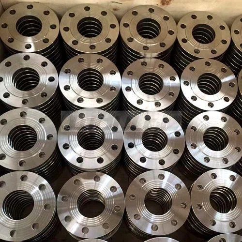 Cs Flanges - Carbon Steel, Round Shape, Available In Various Sizes | Black Finish For Durable Performance And Versatile Applications