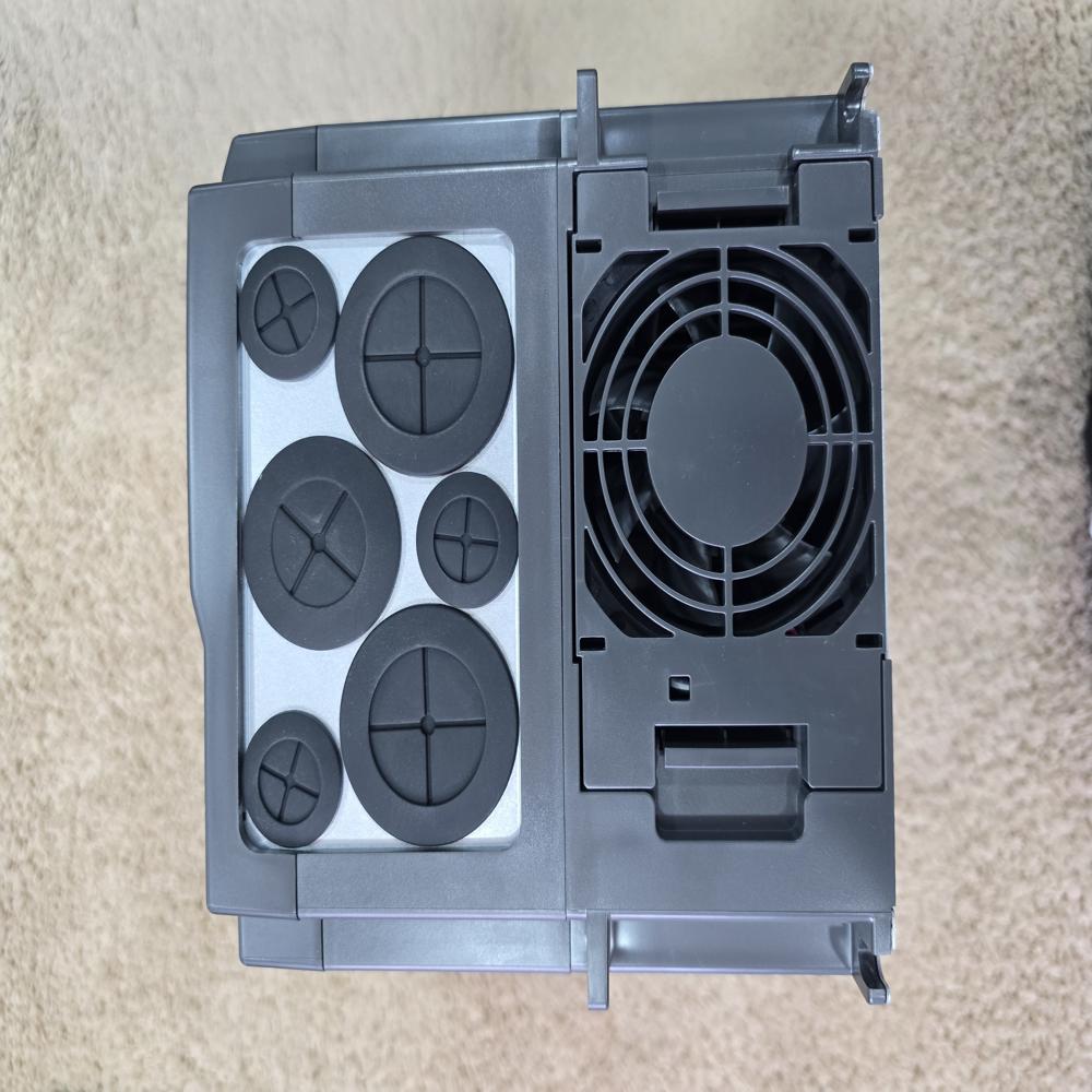 Vfd1600c43a-00 - Delta C2000 - Application: Industrial Machinery