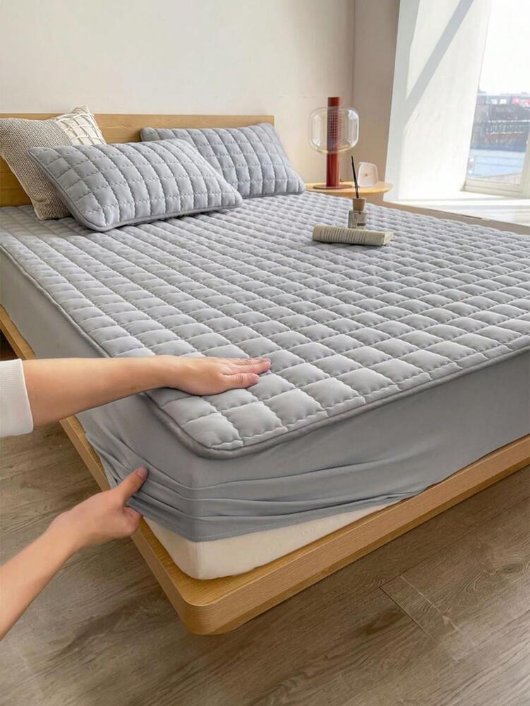 Solid Color Waterproof Mattress Pad