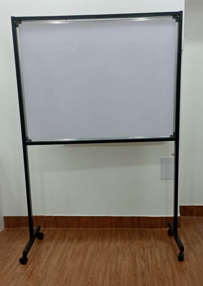 Movable Board With Stand - Size: 6x4