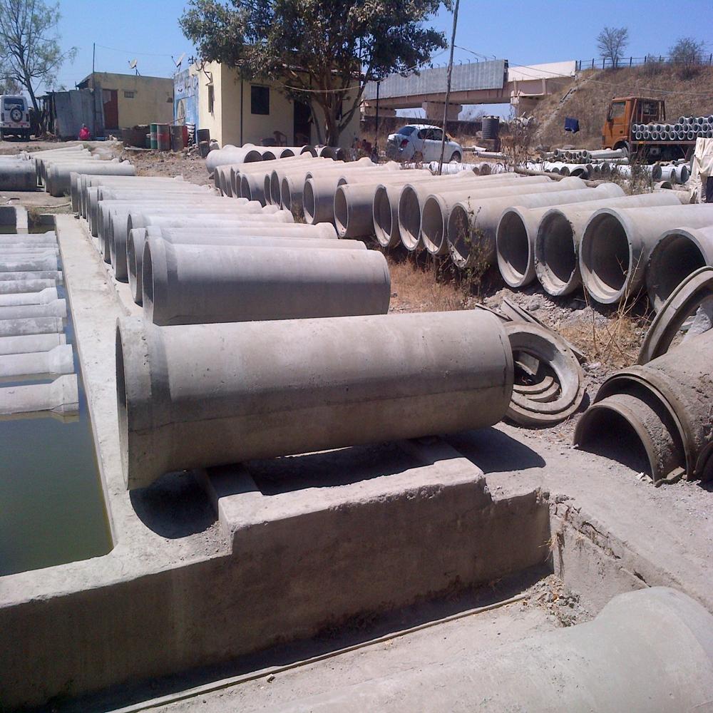 Rcc Hume Pipe - Reinforced Concrete, Various Diameters & Lengths | Polished Surface, Reduced Cost, Speedy Installation For Infrastructure Use