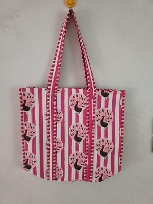 Quilted tote bag