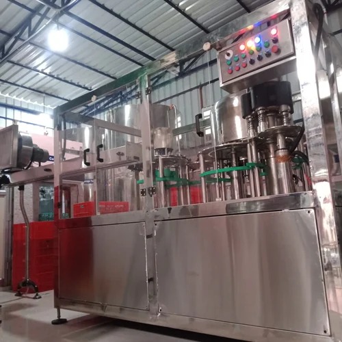 120 BPM FULLY AUTOMATIC CSD/ SODA FILLING MACHINE