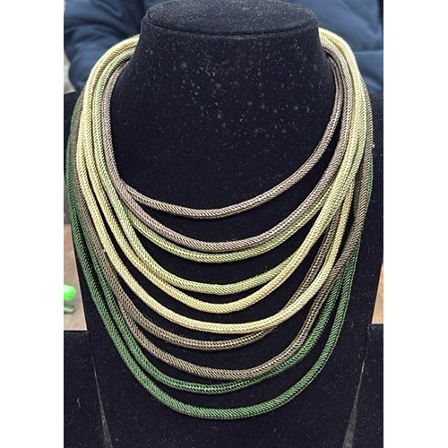 SH 17 Rafia Necklace