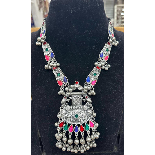 SH 20 Costume Necklace