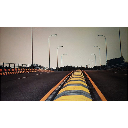 Crash Barrier Paint - Coverage Area: 6-8 M2/L Square Meter (M2)