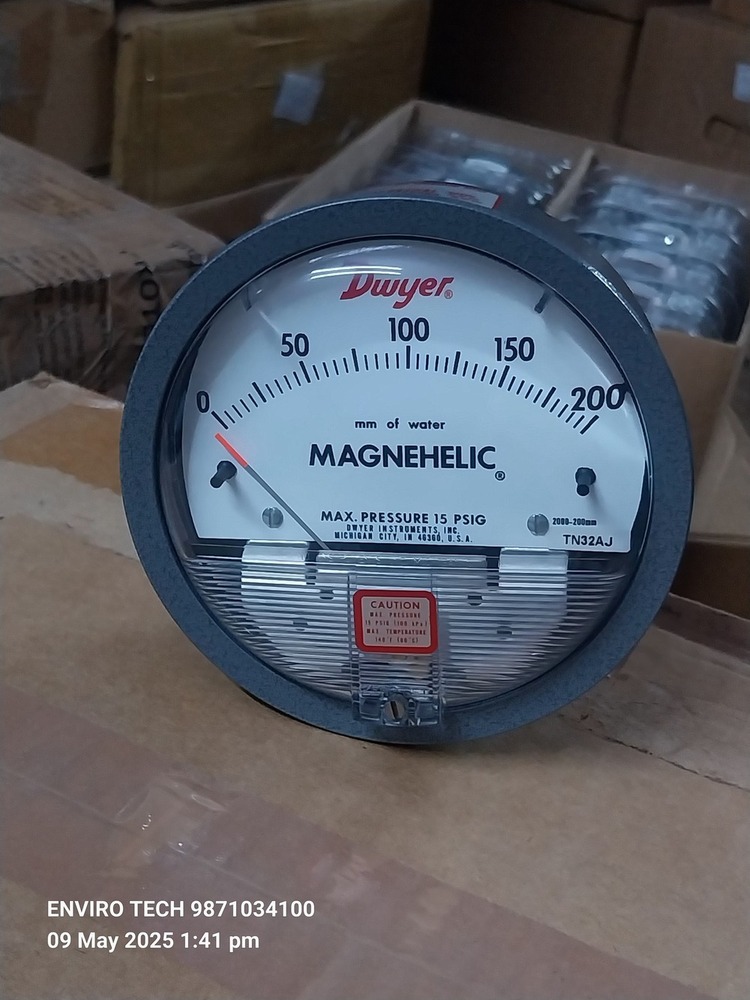 Differential Pressure Gauge Dwyer By Pharmaceutical Industry
